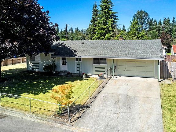 3rd image of 12108 52nd Ave NE
