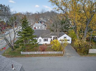 4 Fairview St, Portland, ME 04102