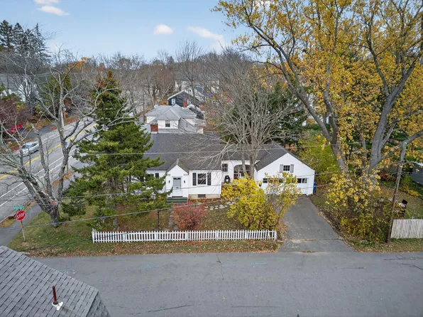 4 Fairview Street, Portland, ME 04102