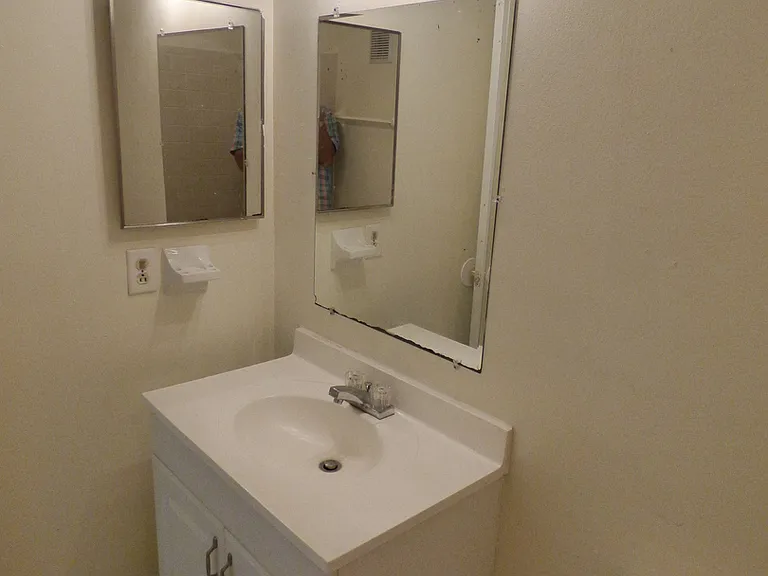 3122 Lorry Ln — Photo 7