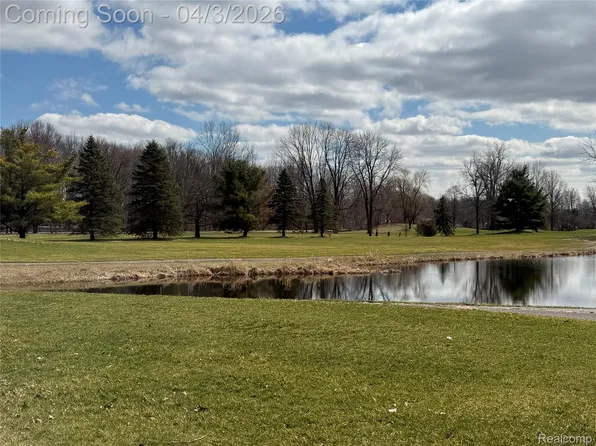 12915 Sumpter Rd, Carleton, MI 48117