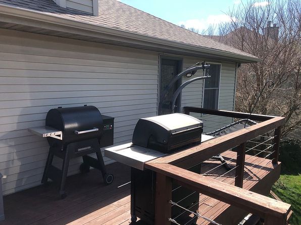 15 Belridge Dr, Sherman, IL 62684