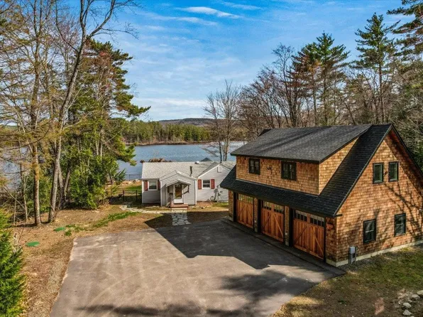 64 Smoke Rise Road, New Hampton, NH 03256