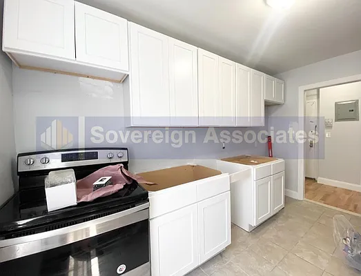 Rented by Sovereign Associates | media 7