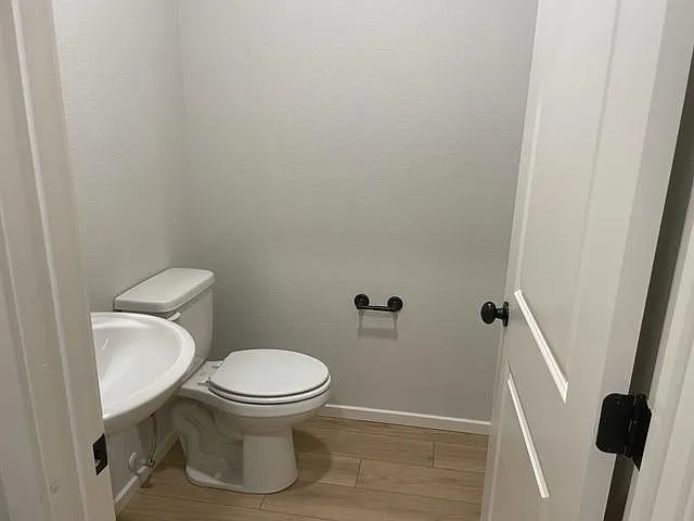 4786 Champlain Dr — Photo 7