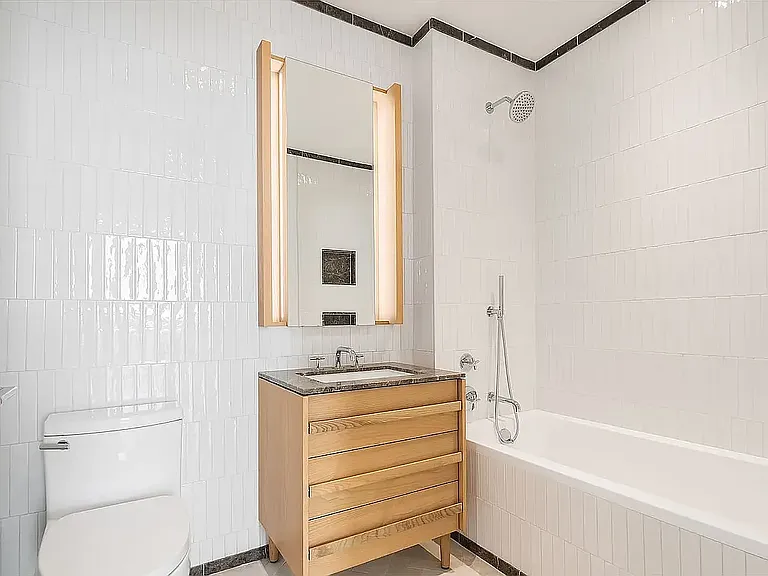 22-18 Jackson Ave #1010 — Photo 13
