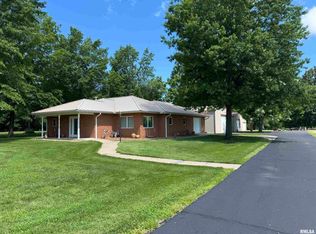 1308 Shawnee Trl, Carterville, IL 62918