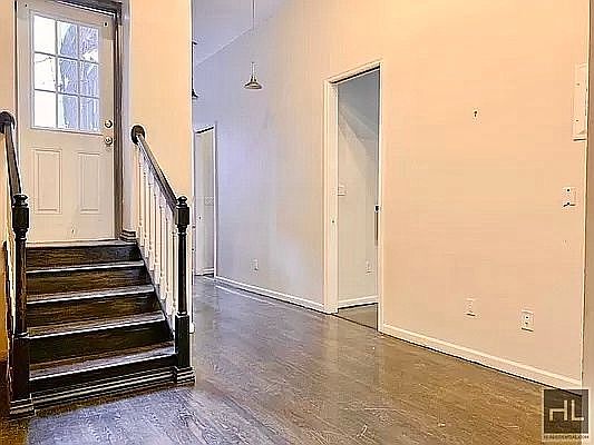 2nd image of 471 Wilson Ave #1B