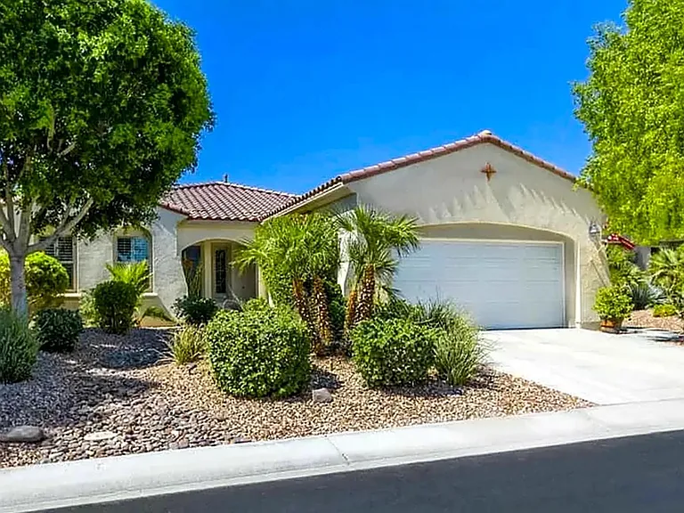 40139 Calle Mandrina — Photo 1