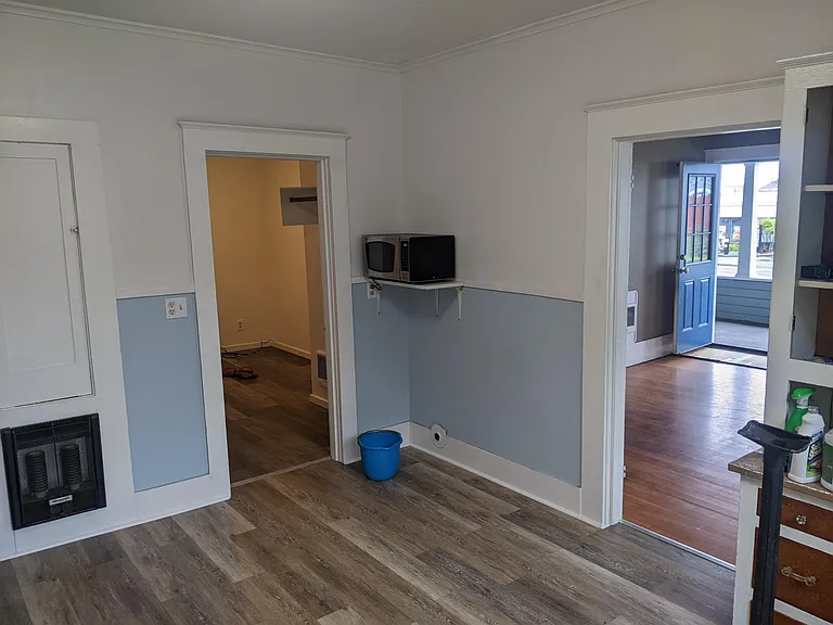 315 W Marine Dr #1 — Photo 5
