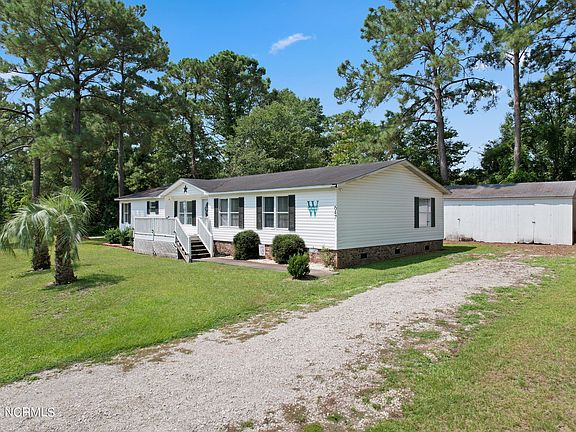 2nd image of 647 Deerpark Drive SW