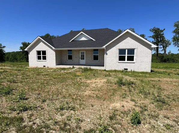 299 David Ln, Lafayette, TN 37083