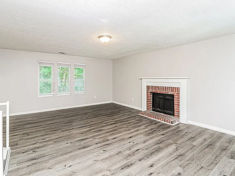 5895 Brookside Dr SE — Photo 6