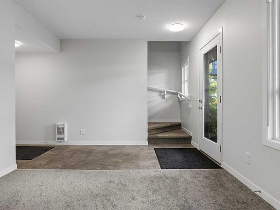 4th image of 42 N Cranbrook Gdns SE #110