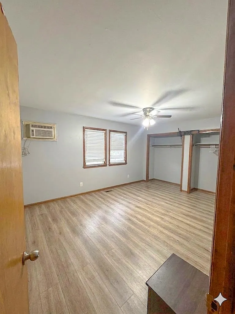 Building Photo - 6816 Adams St #1