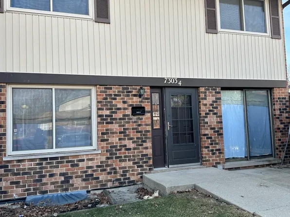 7303 Winthrop Way, Downers Grove, IL 60516