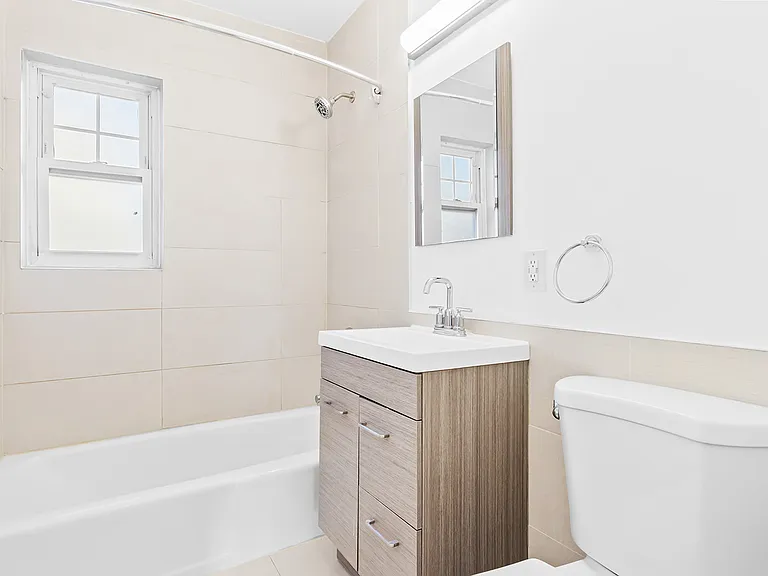 138 Clinton Pl #1B — Photo 10