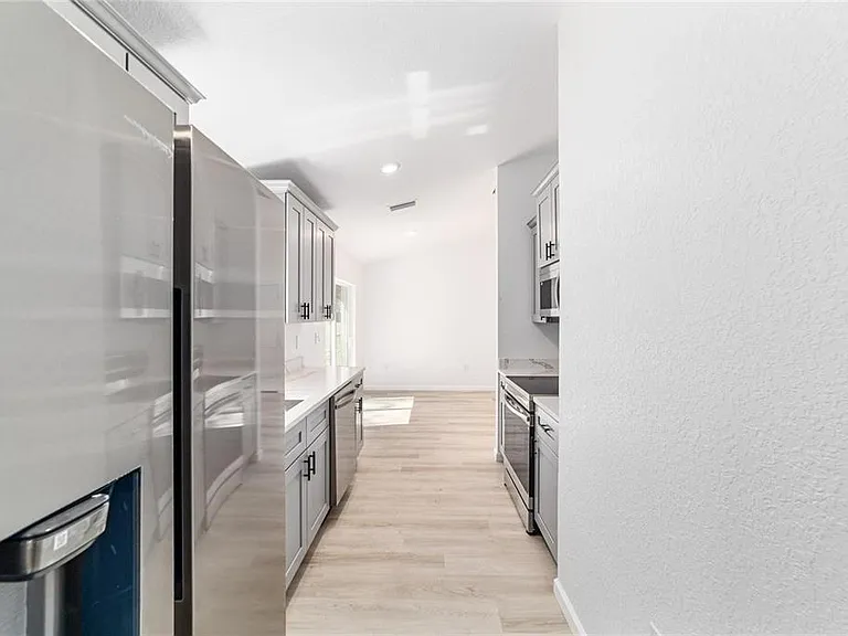 15388 SW 26th Pl — Photo 18