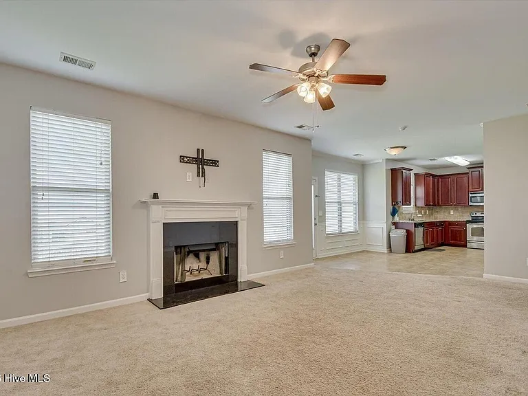 2609 Leland Dr — Photo 12