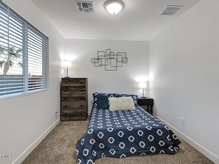 1821 W Hadley St — Photo 10