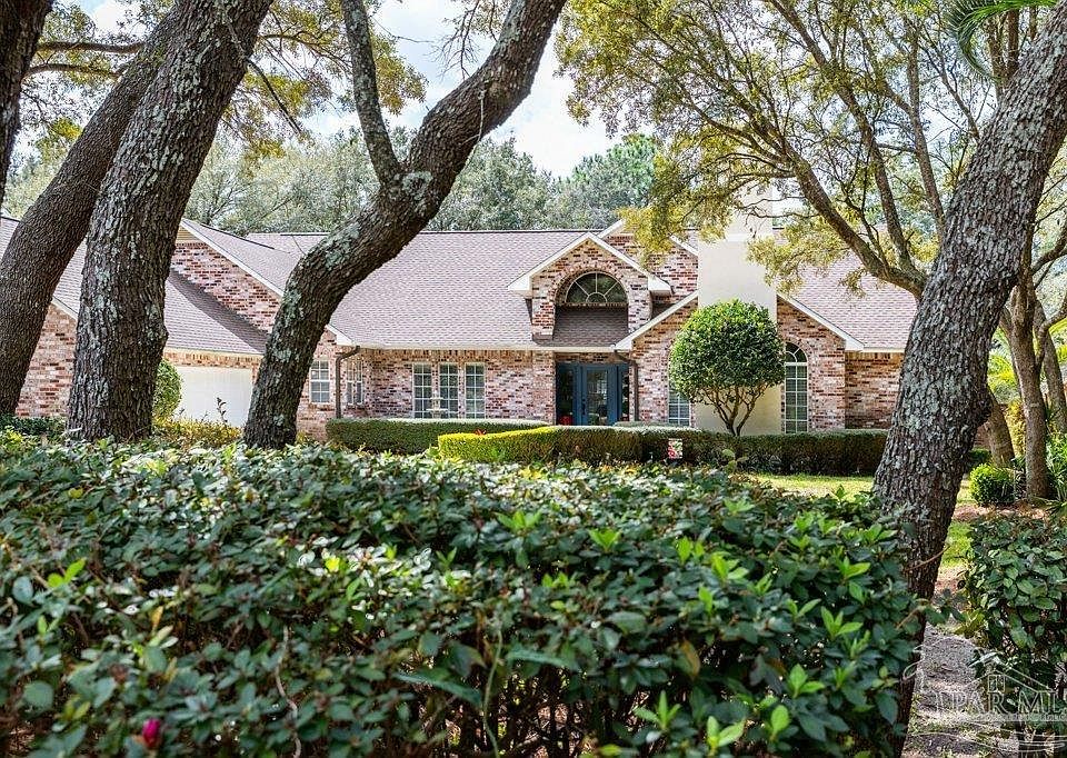 1st image of 2639 Cove Rd