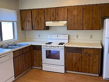 2621 E Harvard St #2 — Photo 6
