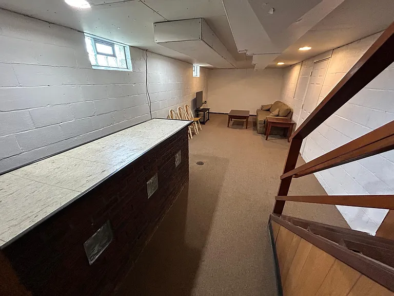 1617 Basil St — Photo 15