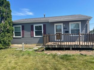 5620 Cedar Dr NW, Cedar Rapids, IA 52405