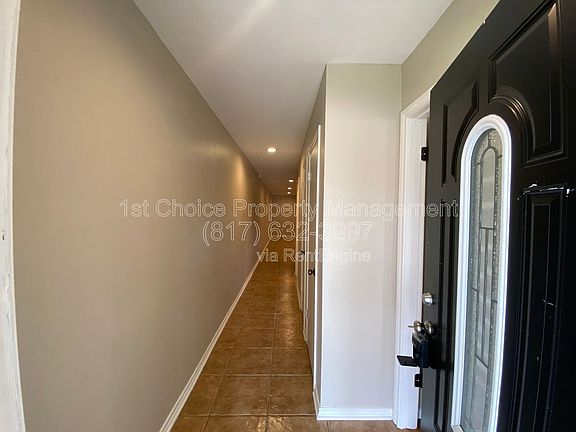 4th image of 6 One Main Pl