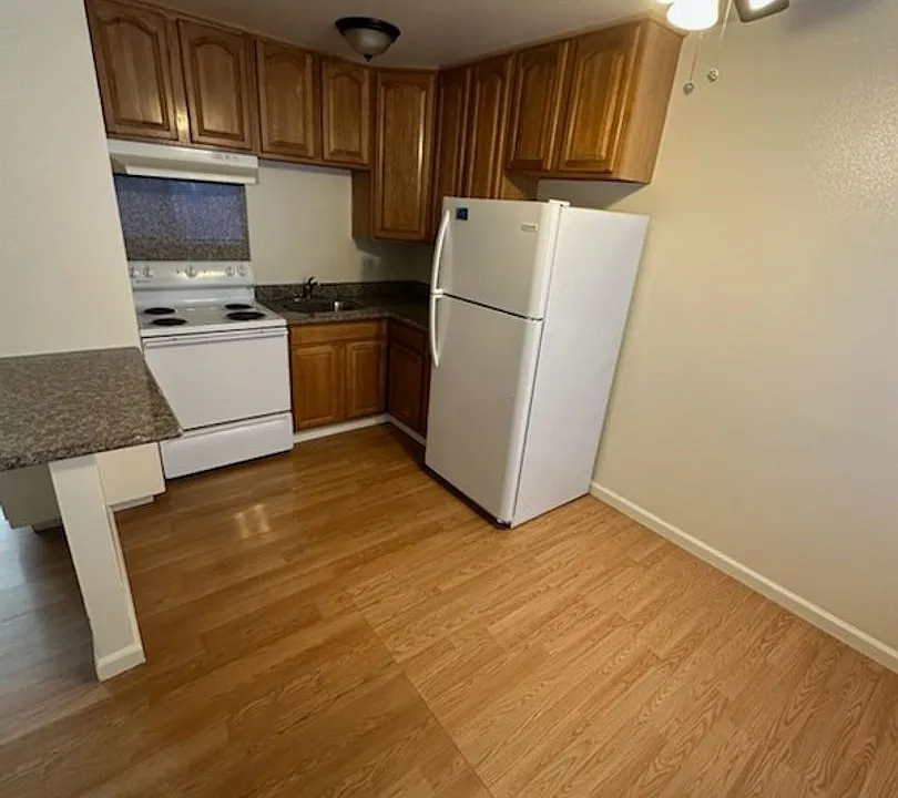 515 South E Creekside Apartments