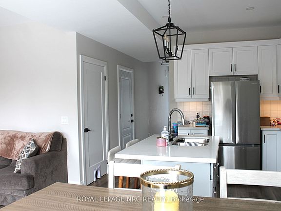 2nd image of 19 Cambridge Rd E