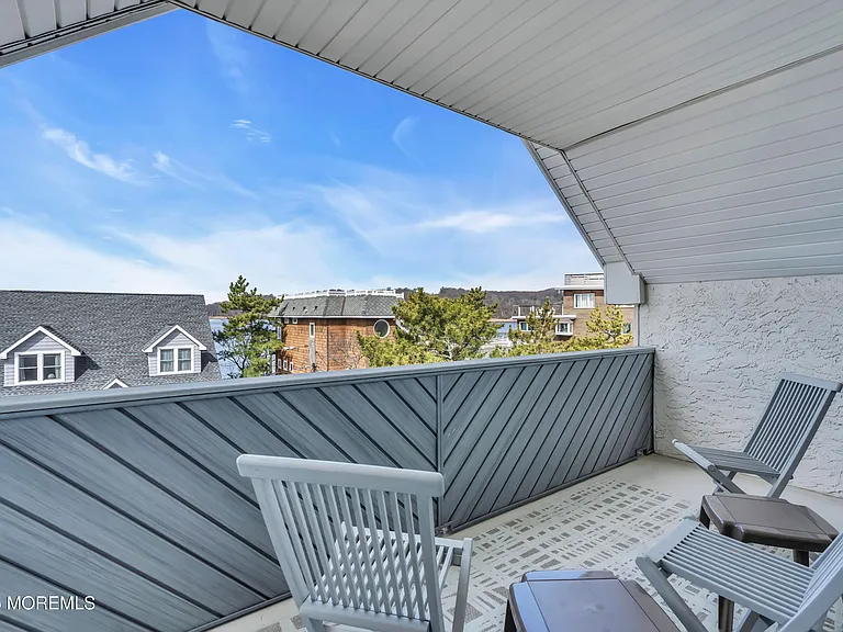 492 Ocean Ave — Photo 48