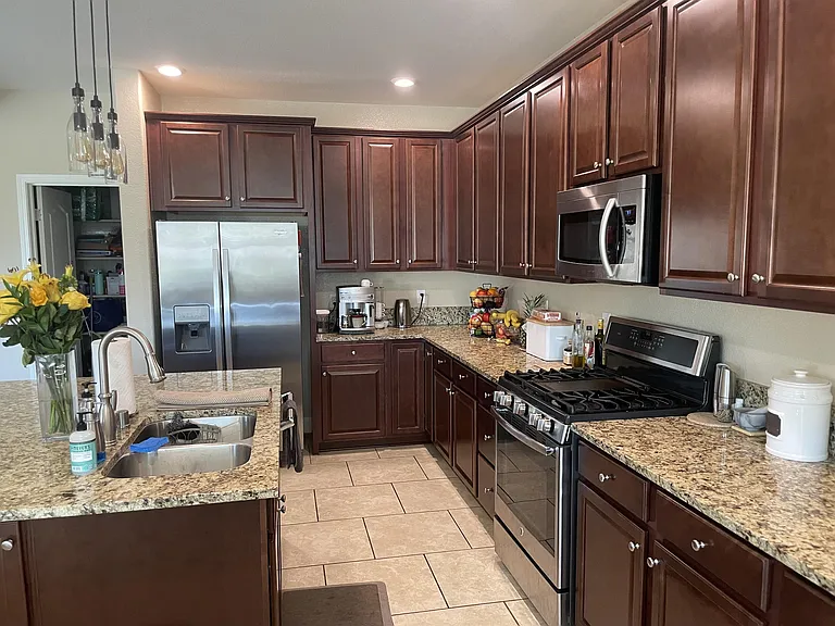 10510 Rollins Dr — Photo 13