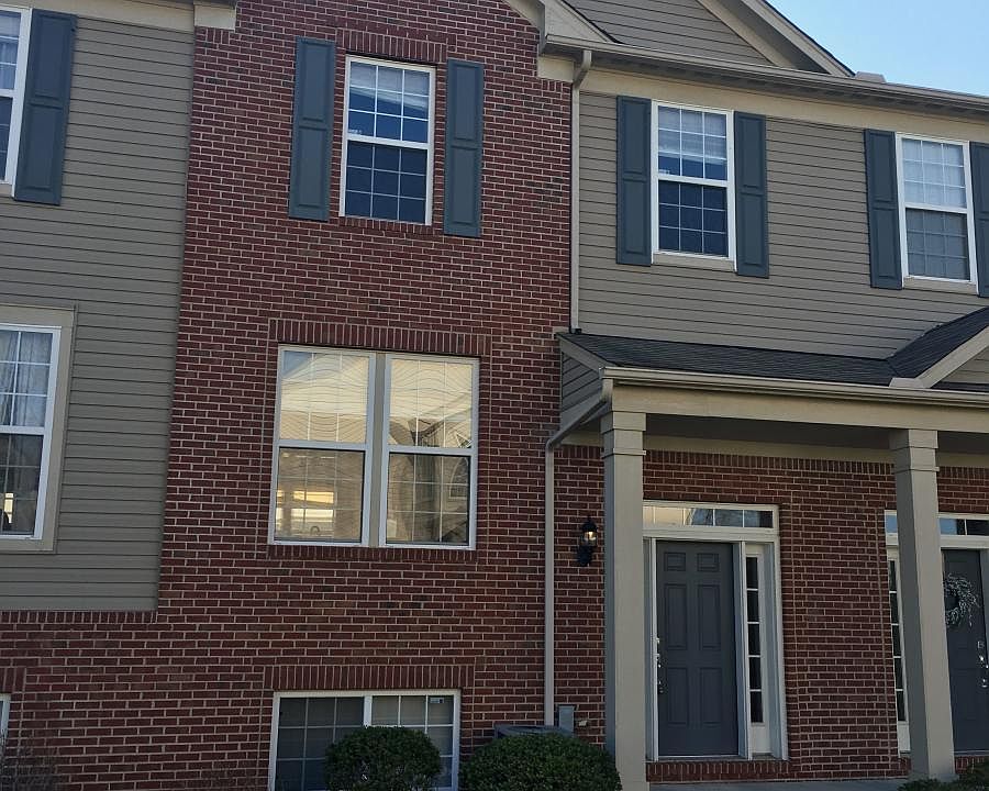 1st image of 247 Woodhaven Dr