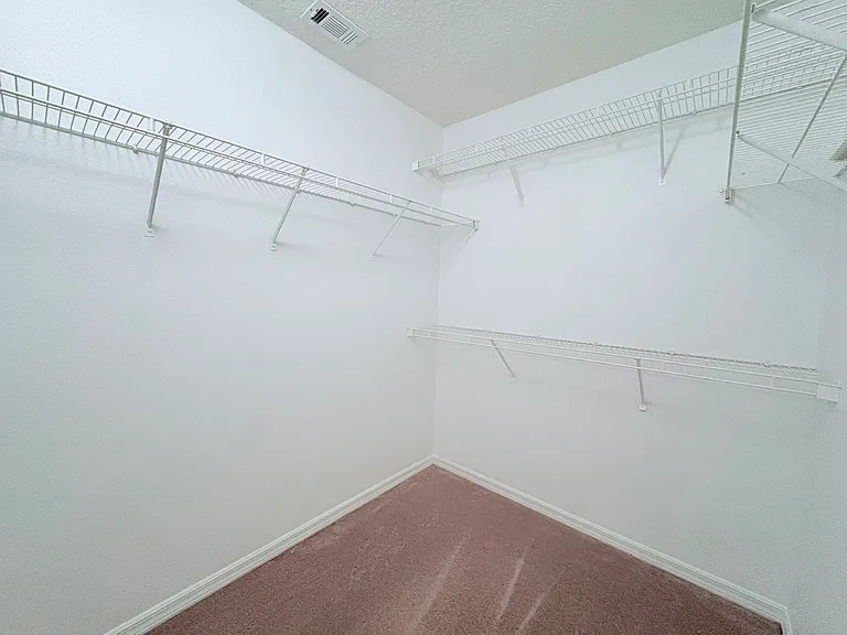 4616 Riverton Dr — Photo 16