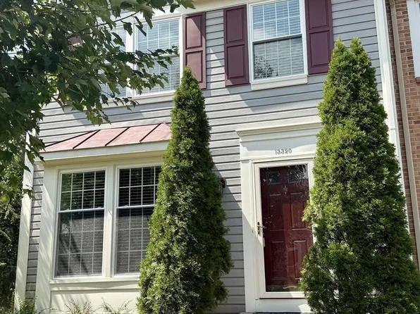 13320 Burkitts Rd, Fairfax, VA 22033