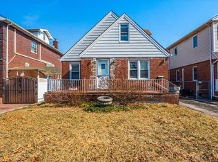 8019 246th St, Bellerose, NY 11426