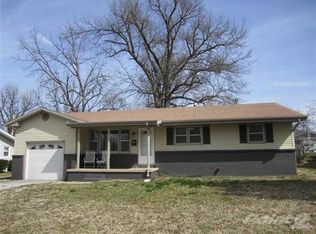 1954 S Newton Ave, Springfield, MO 65807