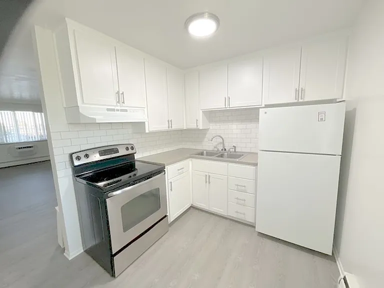 Lampliter Apartments — Photo 39