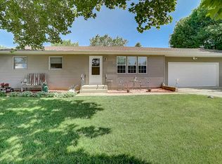 7108 Salem Rd, Wonder Lake, IL 60097