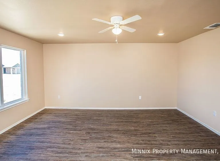 2602 N Avenue P — Photo 18