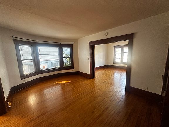 4th image of 2209 B St #2203