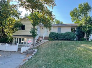 2236 Arrowhead Dr, Rapid City, SD 57702