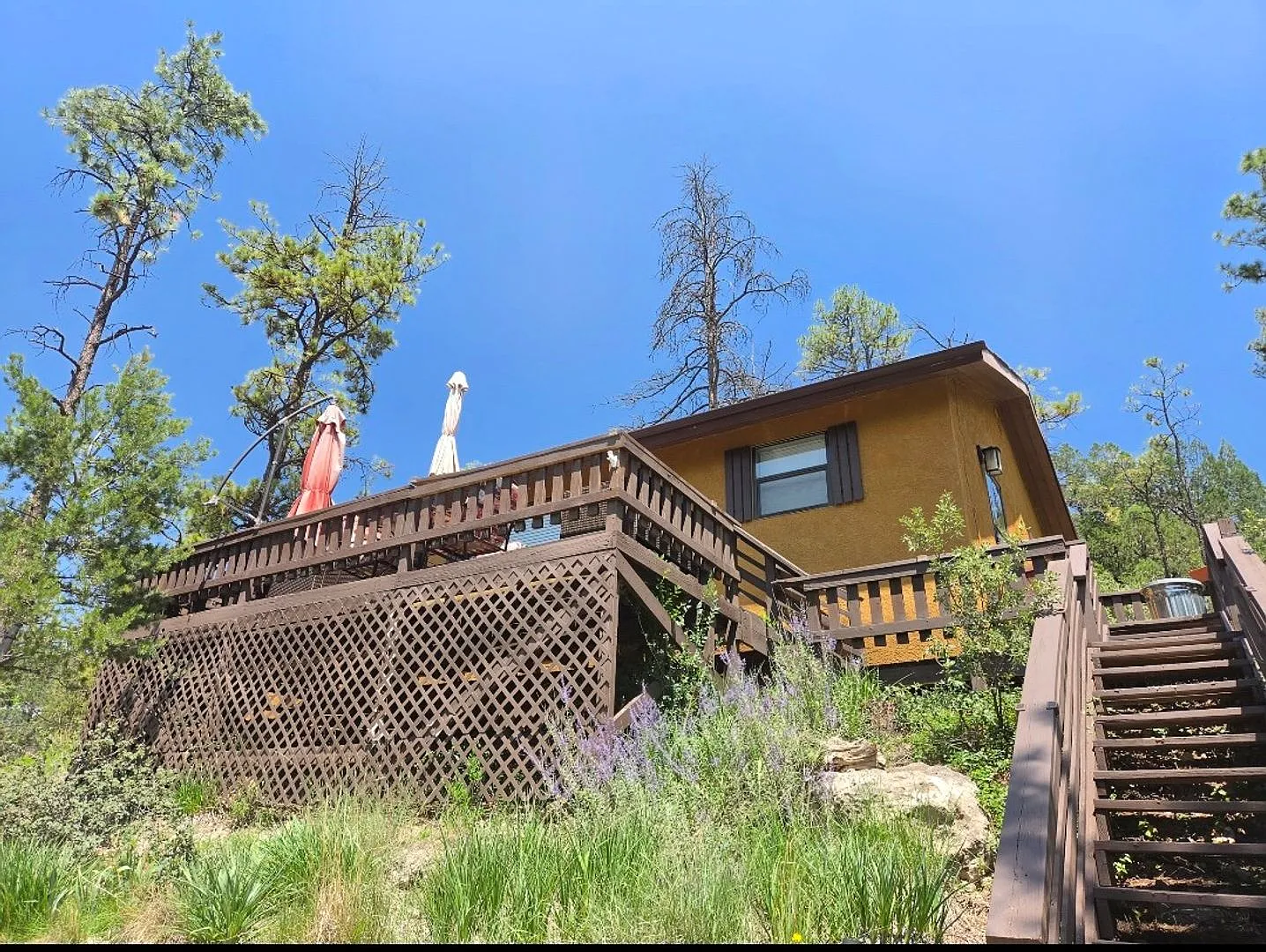 Two Bedroom Home With Views! — Photo 1