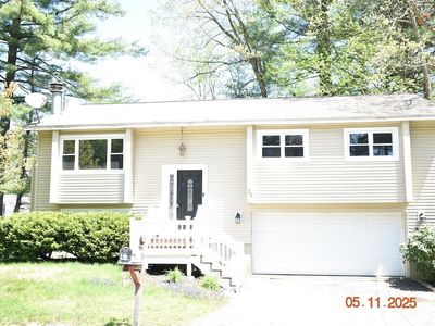 20 Valencia Drive, Nashua, NH, 03062