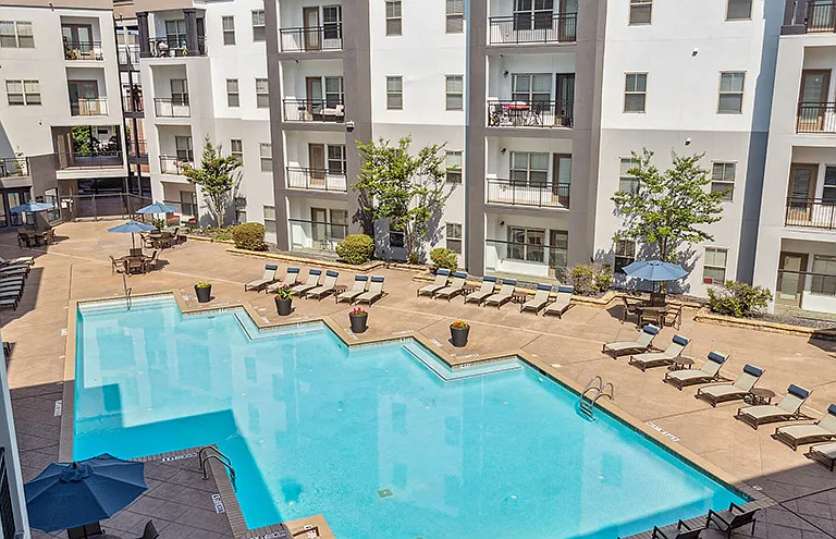 The Alexander at the District Apartments — Photo 34