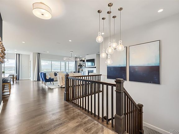 3rd image of 215 Alumroot Street