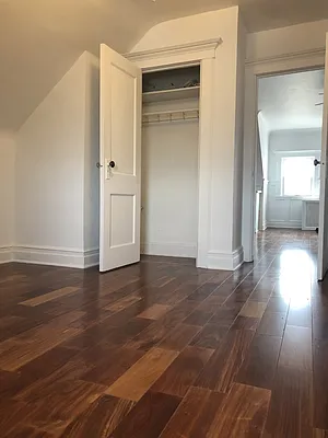 Rented by Longbrook Real Estate Capital LLC | media 4