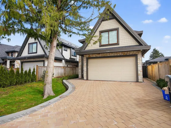 7588 Armstrong St, Richmond, BC V6Y 0C7