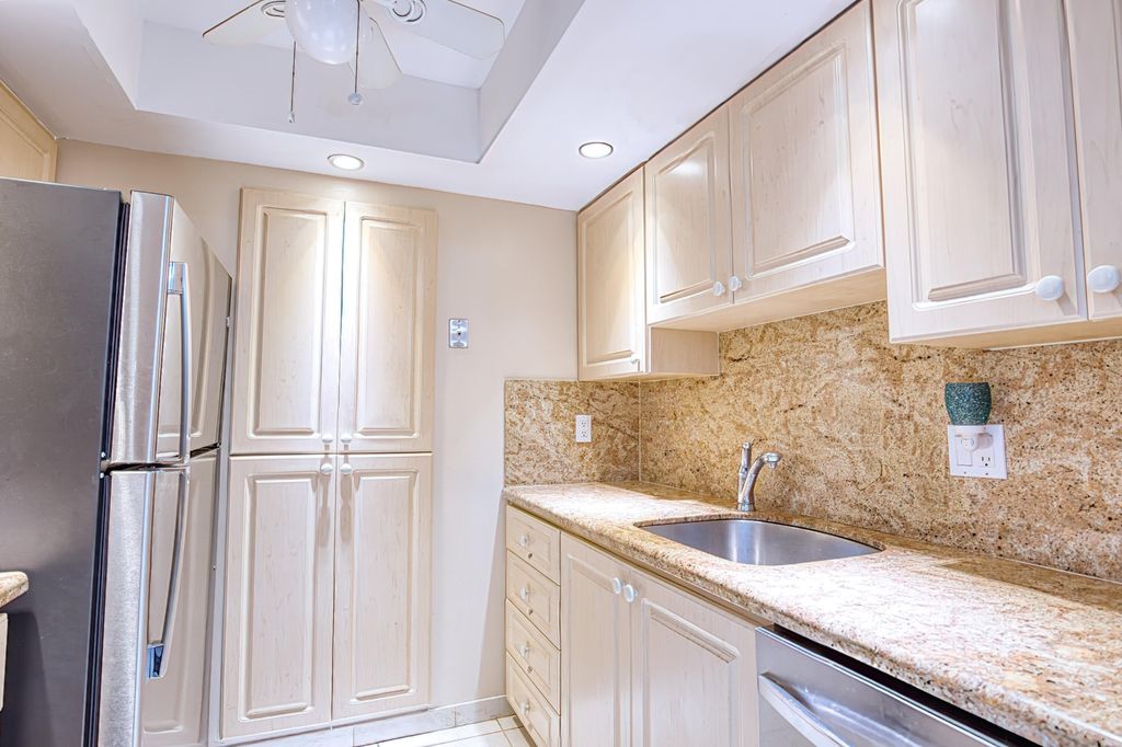 111 Briny Avenue #27-12, photo 7
